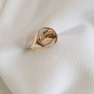Ida Twisting Signet