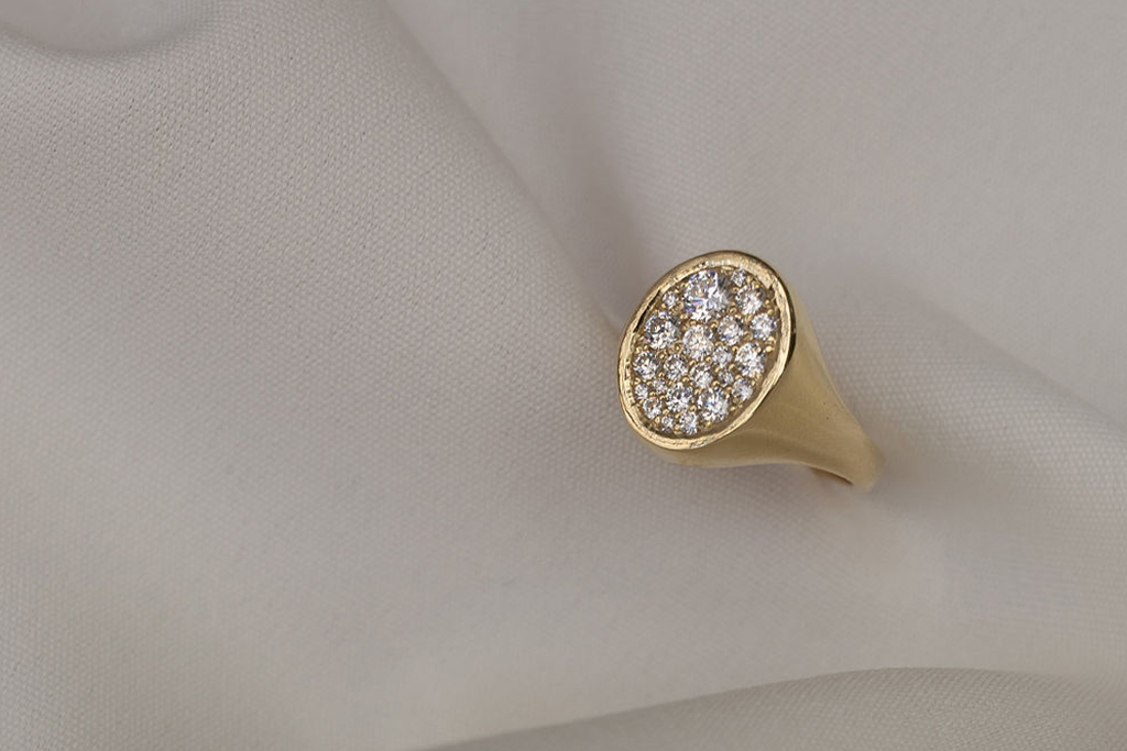 Peony Diamond Signet